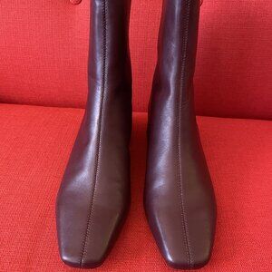 J. Crew Roxie Center-Seam Ankle Boots in Leather, Burgundy, NWOT